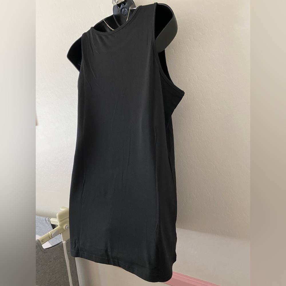 Vote We’re Ruthless Tank - Picture 11 of 12